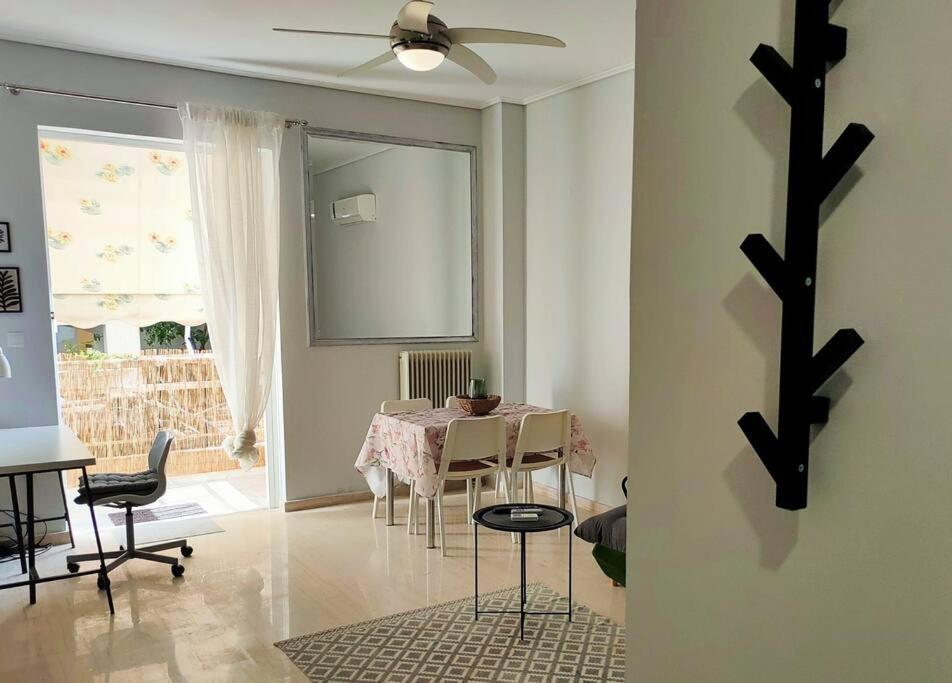 Δίπλα Στο Πάρκο Leilighet Kalamáta Eksteriør bilde