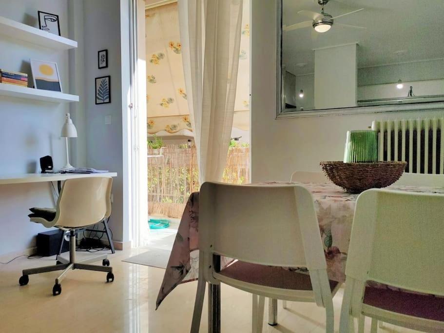 Δίπλα Στο Πάρκο Leilighet Kalamáta Eksteriør bilde